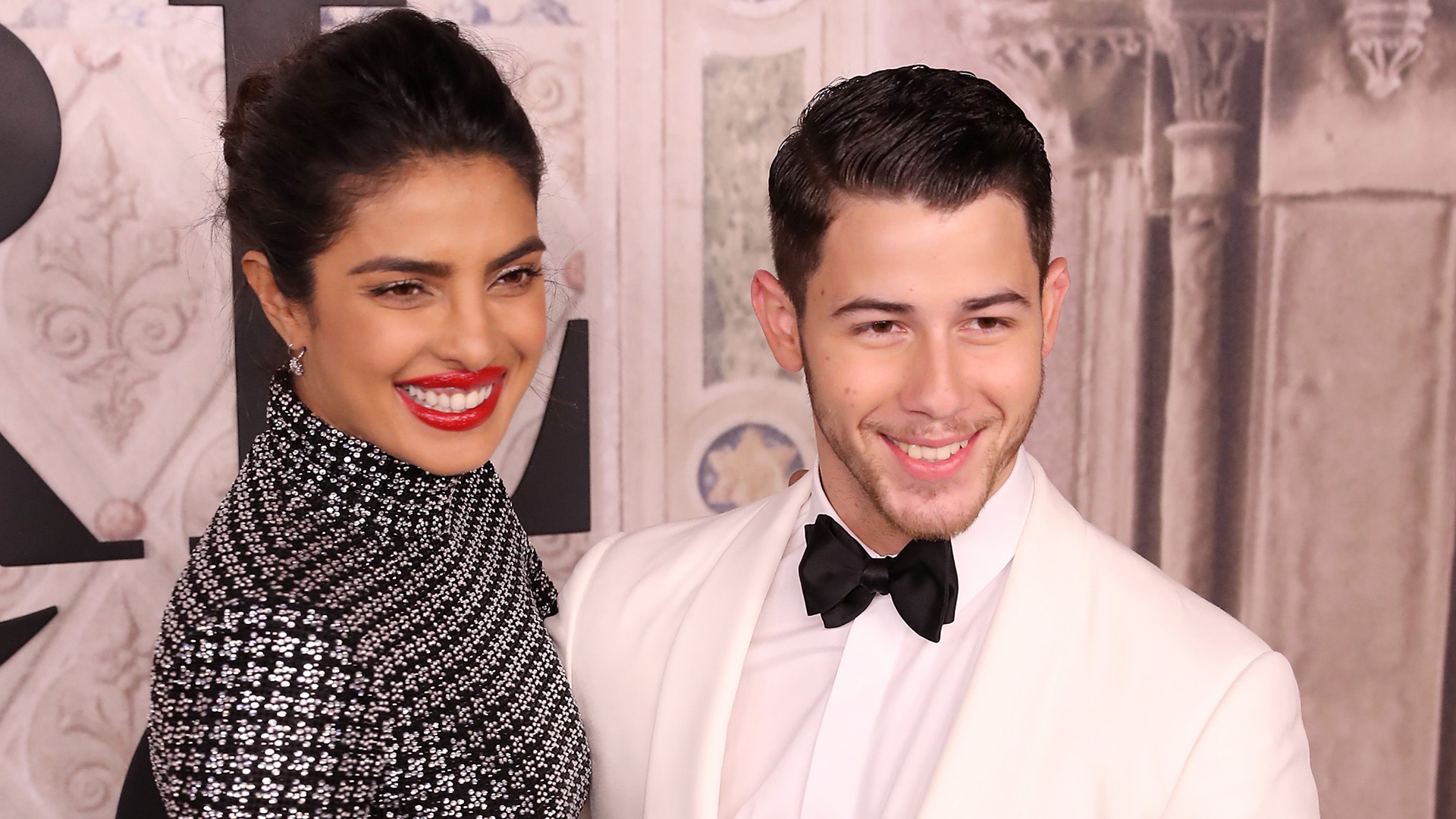 Priyanka Chopra And Nick Jonas - Nick And Priyanka Jonas - HD Wallpaper 