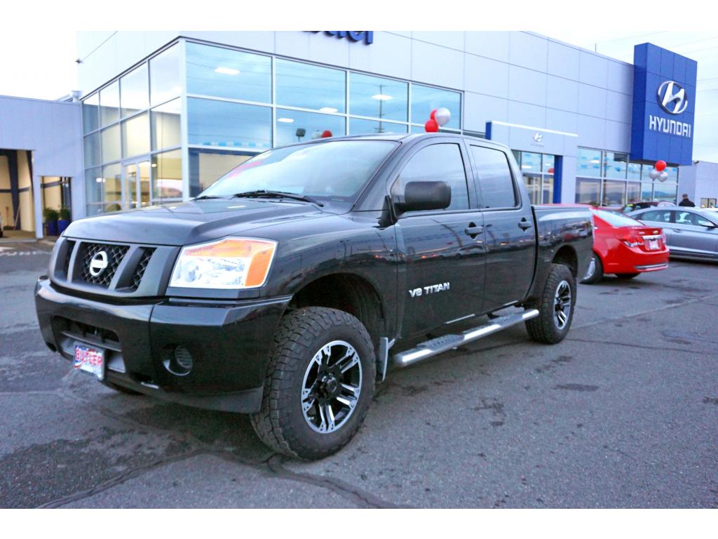 Nissan Titan - HD Wallpaper 