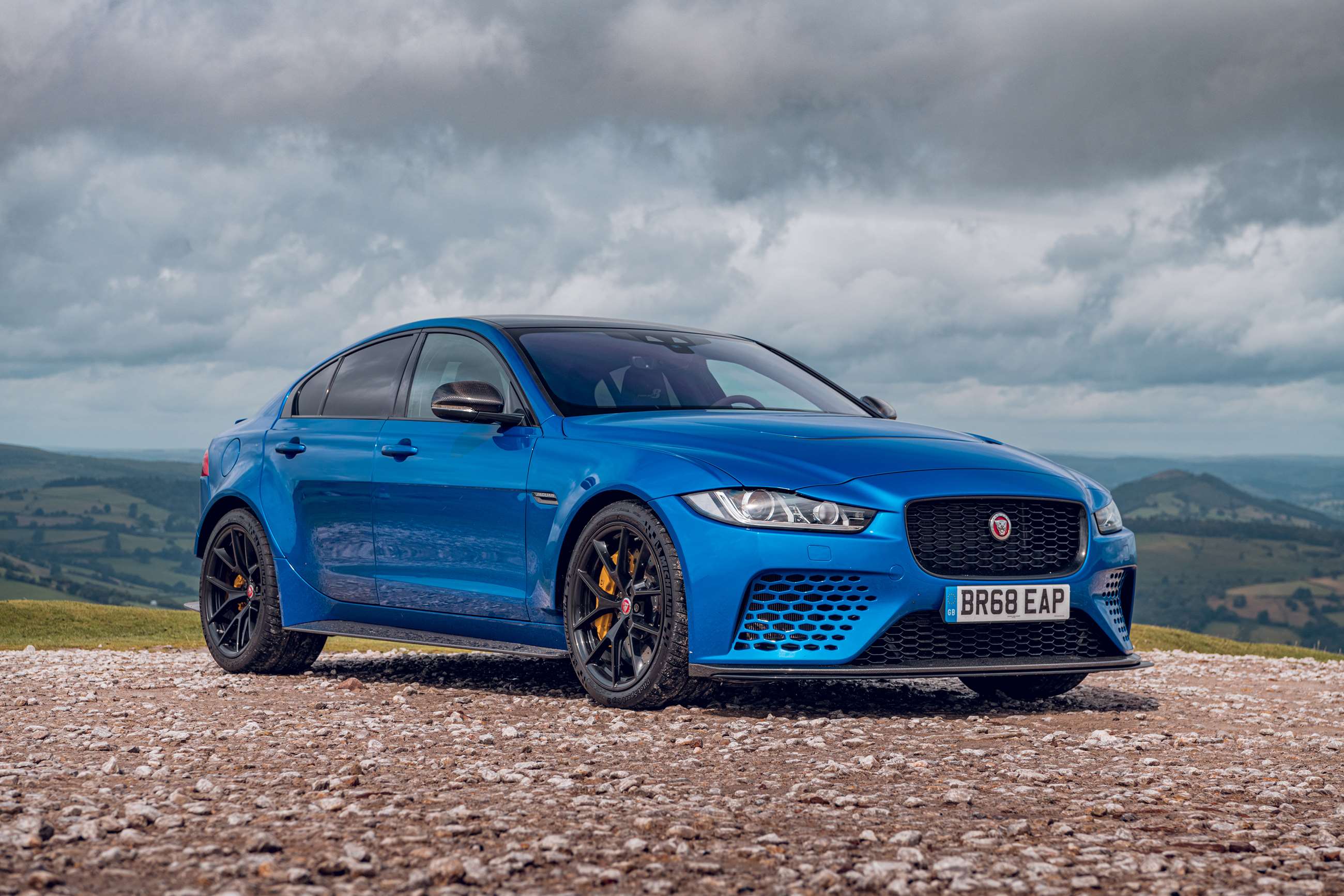 Jaguar Xe Sv Project 8 Touring - HD Wallpaper 