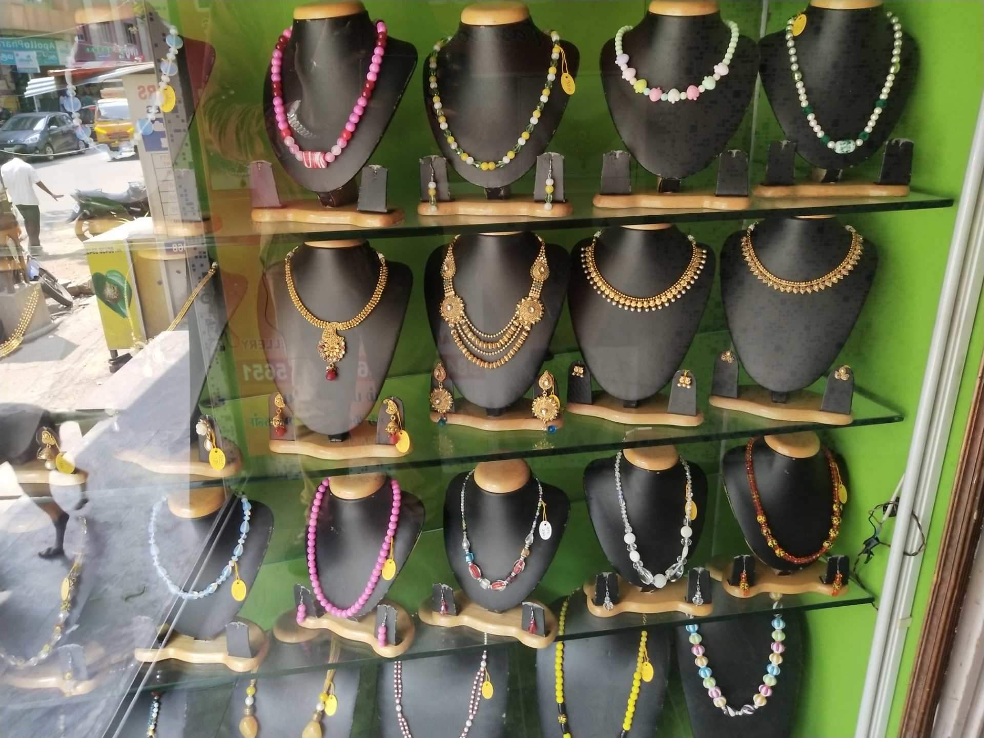 Necklace - HD Wallpaper 