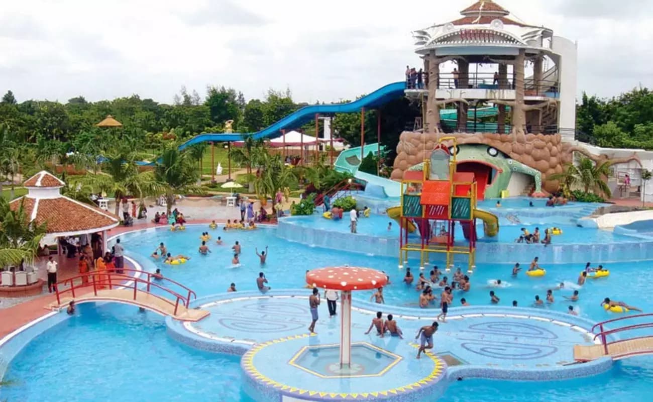 Pragati Resorts Swimming Pool - HD Wallpaper 