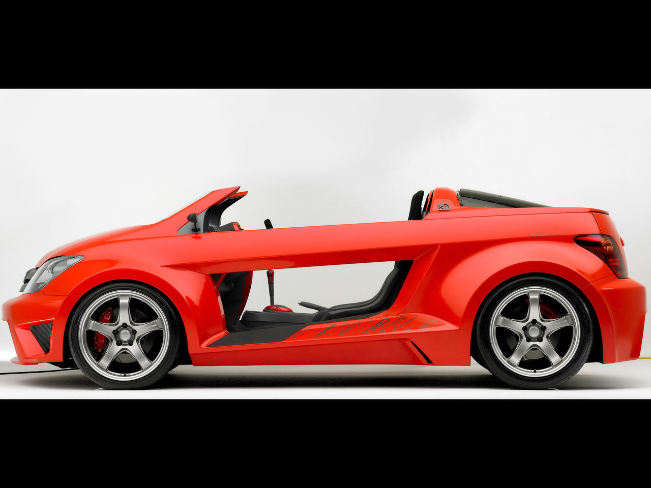 2006 Scion Xa Five Axis Speedster Thumbnail Image - 996 Porsche Larry Chen - HD Wallpaper 