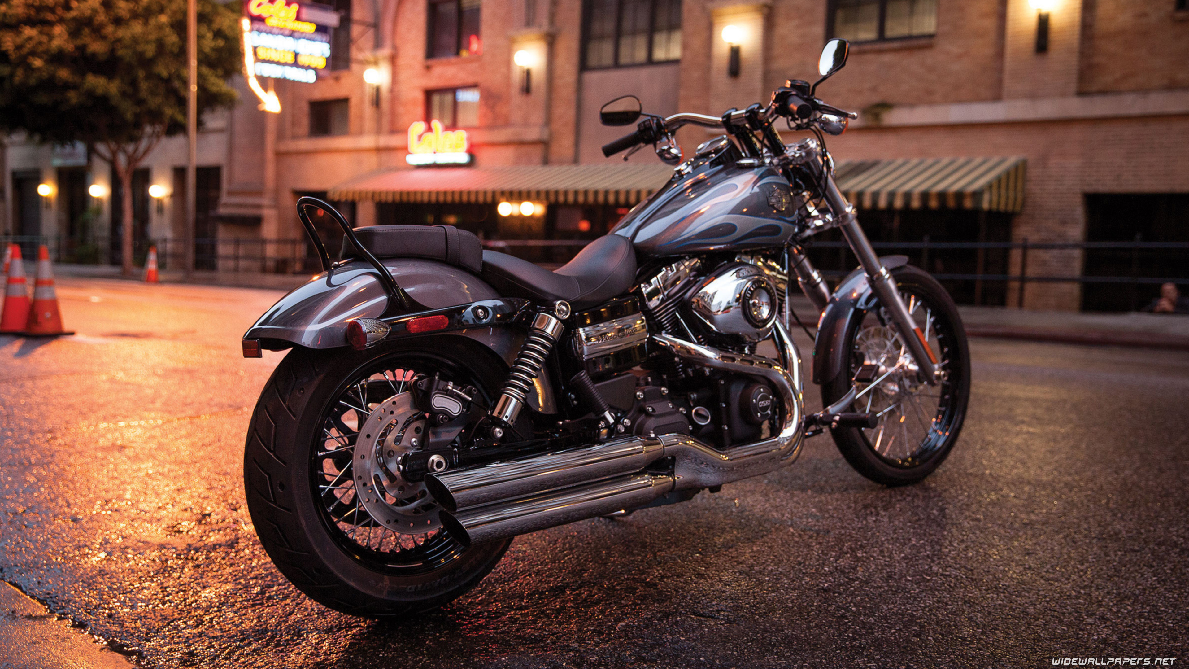 Harley Davidson Dyna Wide Glide Motorcycle Wallpapers - 4k Wallpaper Harley Davidson - HD Wallpaper 