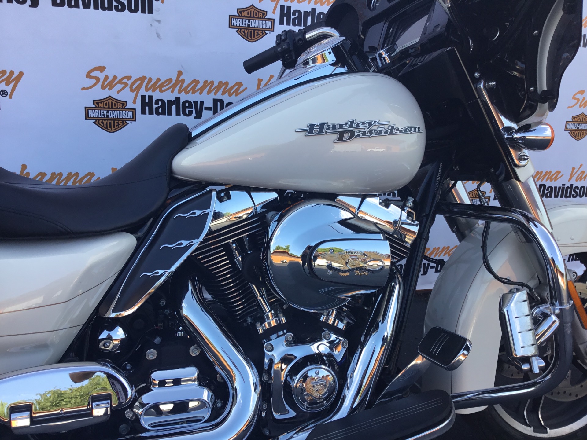 Harley Davidson - HD Wallpaper 
