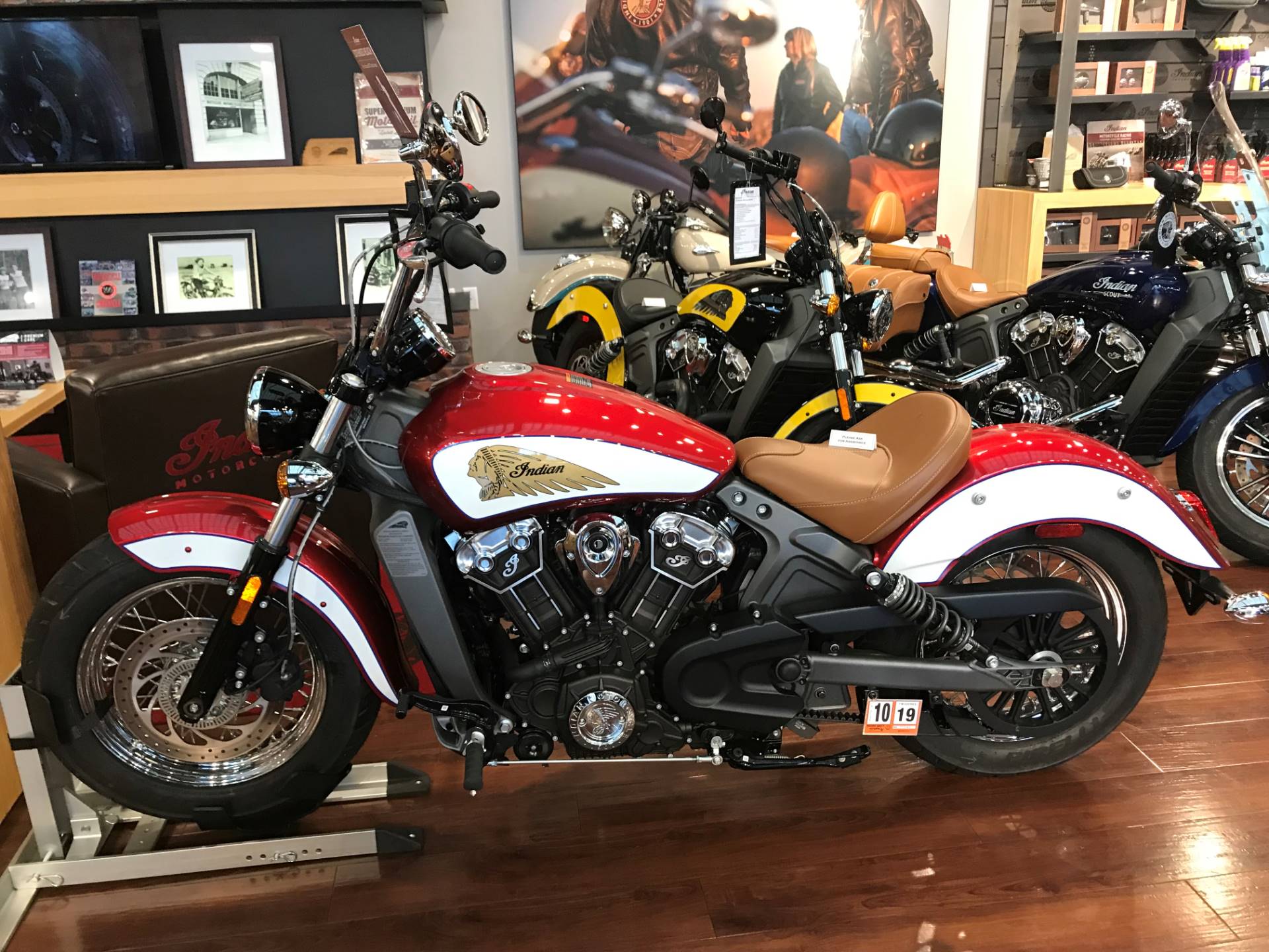 Indian Scout Ape Hanger Chrome - HD Wallpaper 