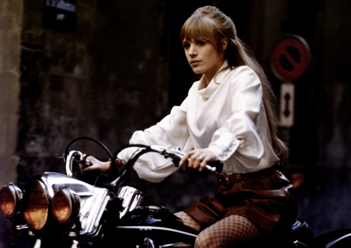 4 Wallpaper - Marianne Faithfull Girl On A Motorcycle - HD Wallpaper 