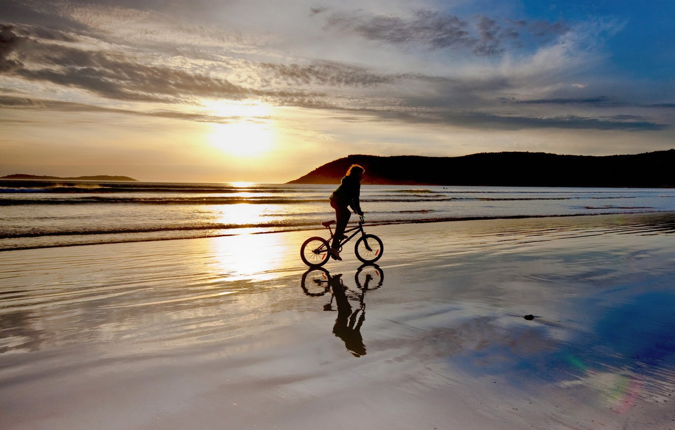Photo Wallpaper Beach, Bike, Bmx, Sunset - Beach Bicycle - HD Wallpaper 