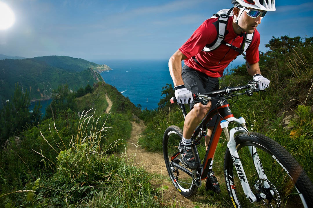 Mountain Bike, Downhill Wallpapers Life Cicles Avi - Mtb Cycling - HD Wallpaper 