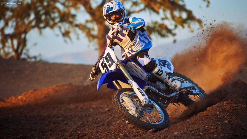 Desktop Dirt Bike Riding Wallpaper - Cool Backgrounds Yamaha Dirt Bike - HD Wallpaper 