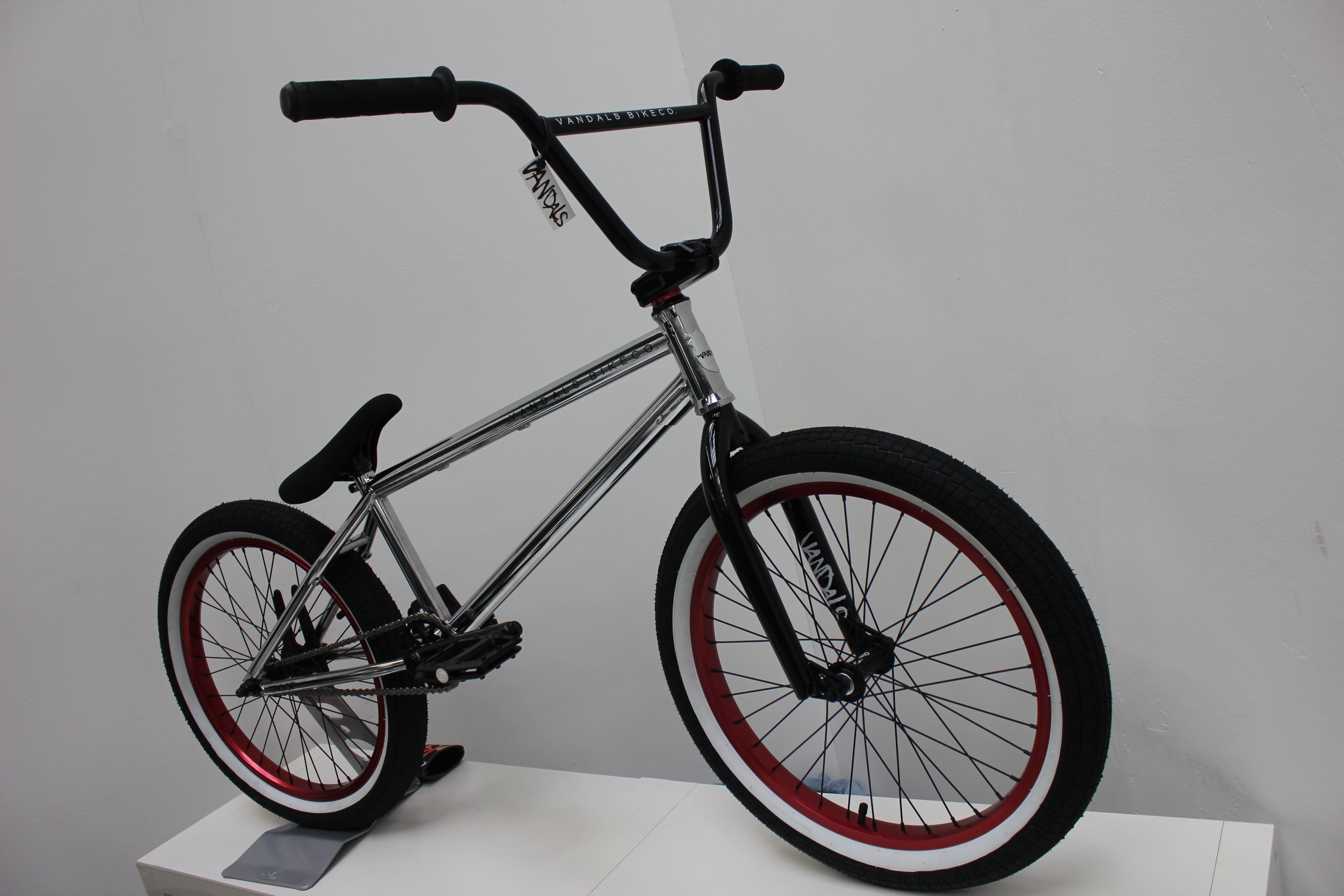 Cool Bmx Bikes Picture In Hqfx - HD Wallpaper 