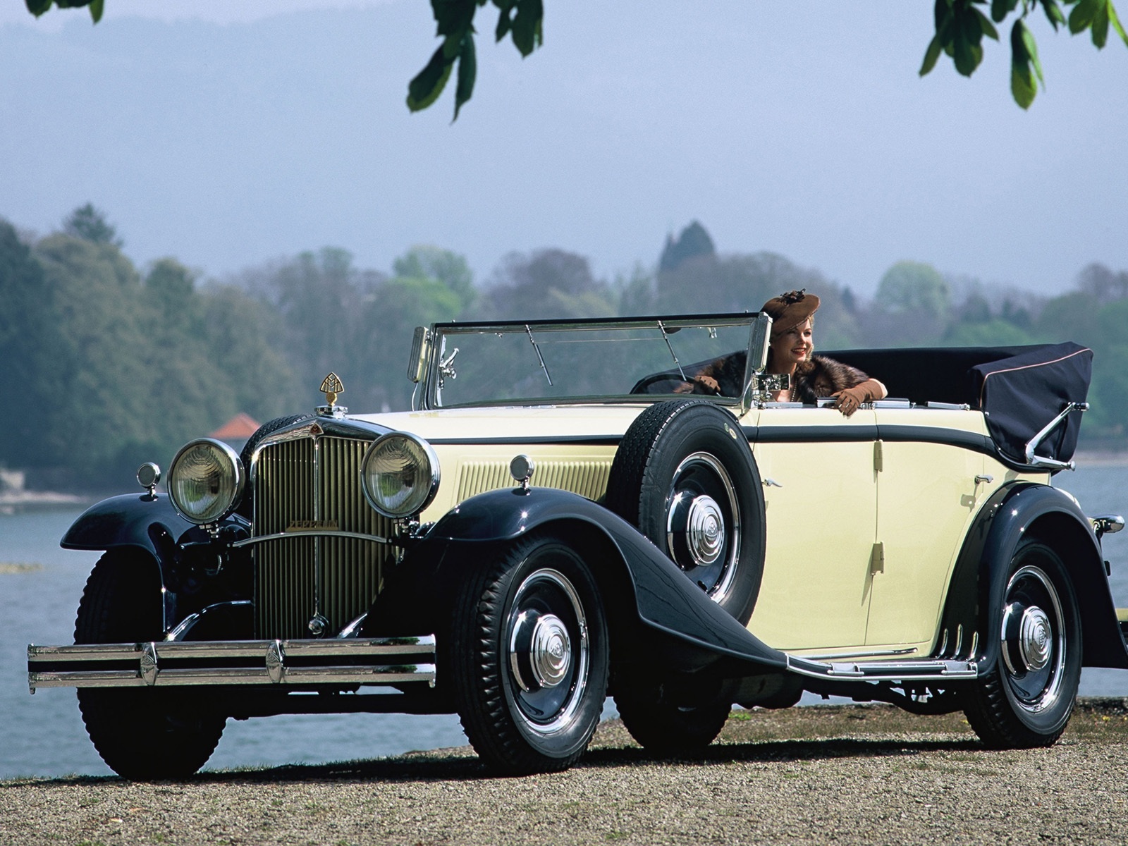 Maybach Zeppelin 1930 - HD Wallpaper 