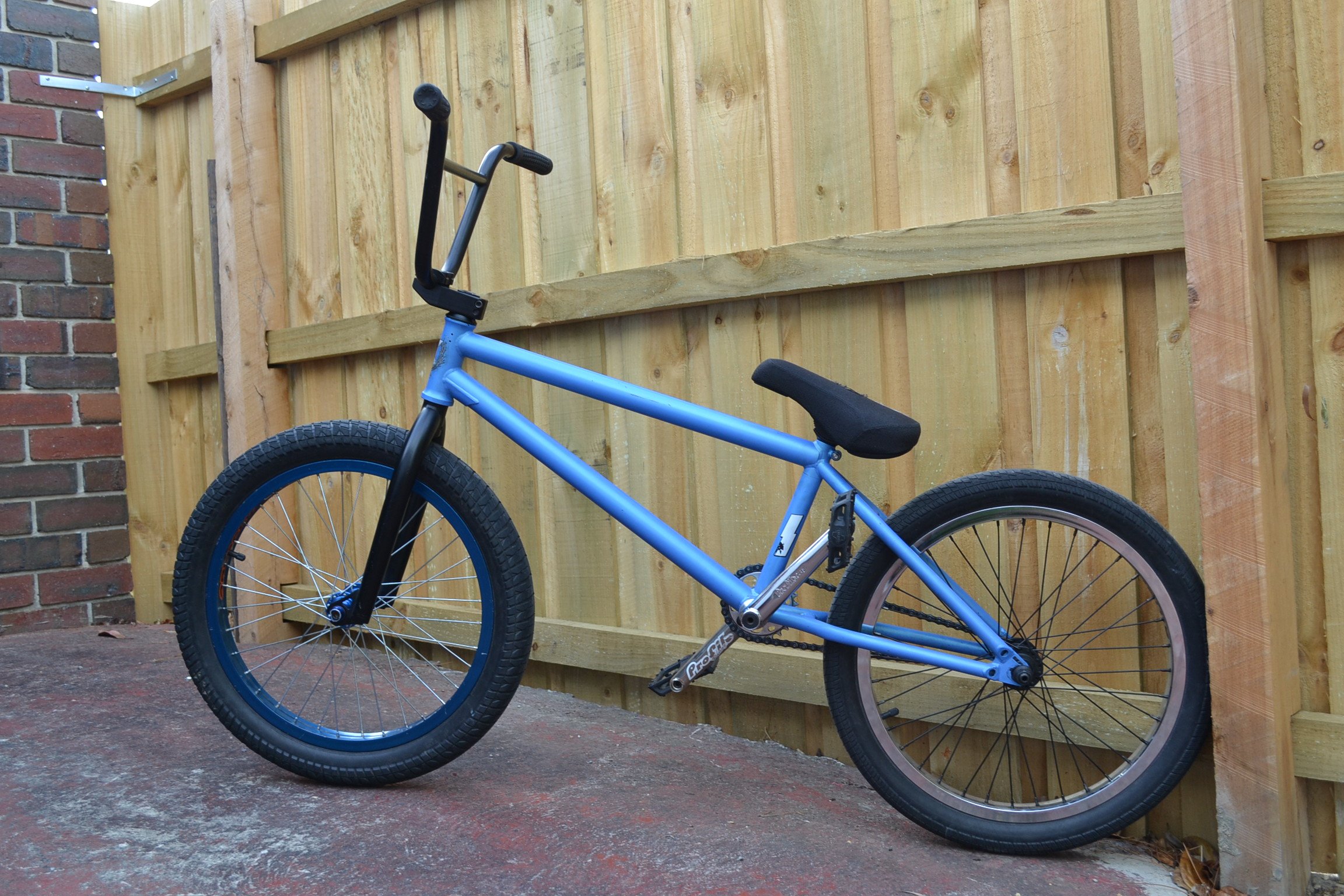 Kinks Bmx Bikes - HD Wallpaper 