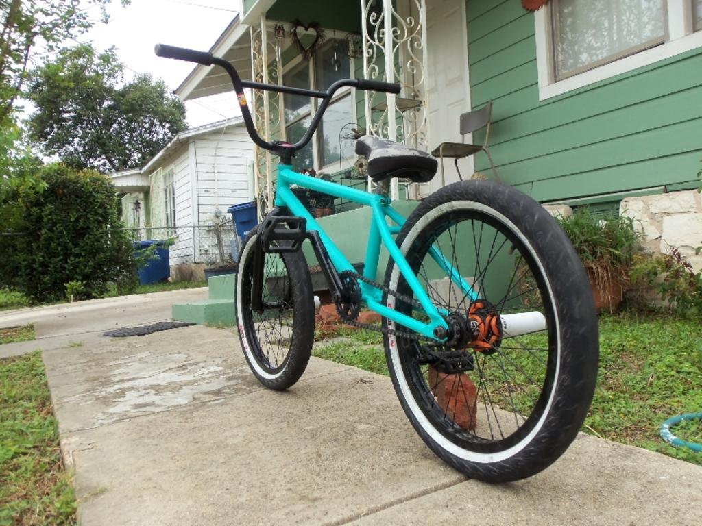 Bmx Wallpapers Pictures - Cult 2011 Bmx - HD Wallpaper 