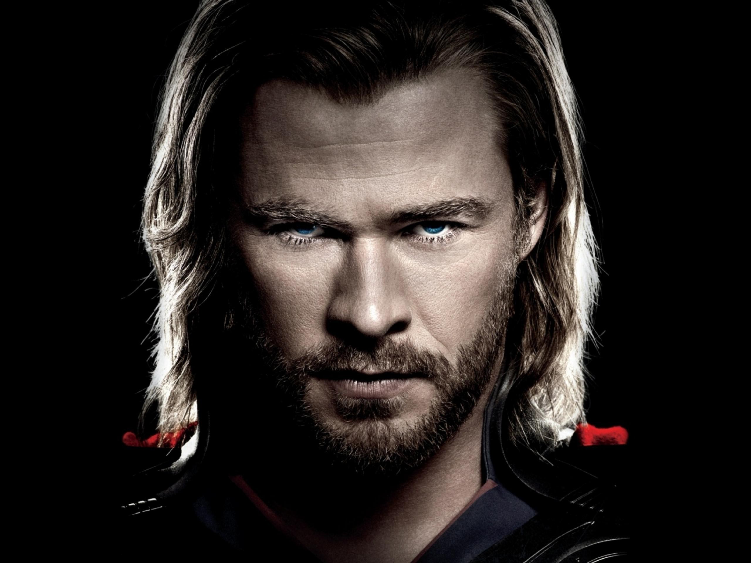 Chris Hemsworth Thor - HD Wallpaper 