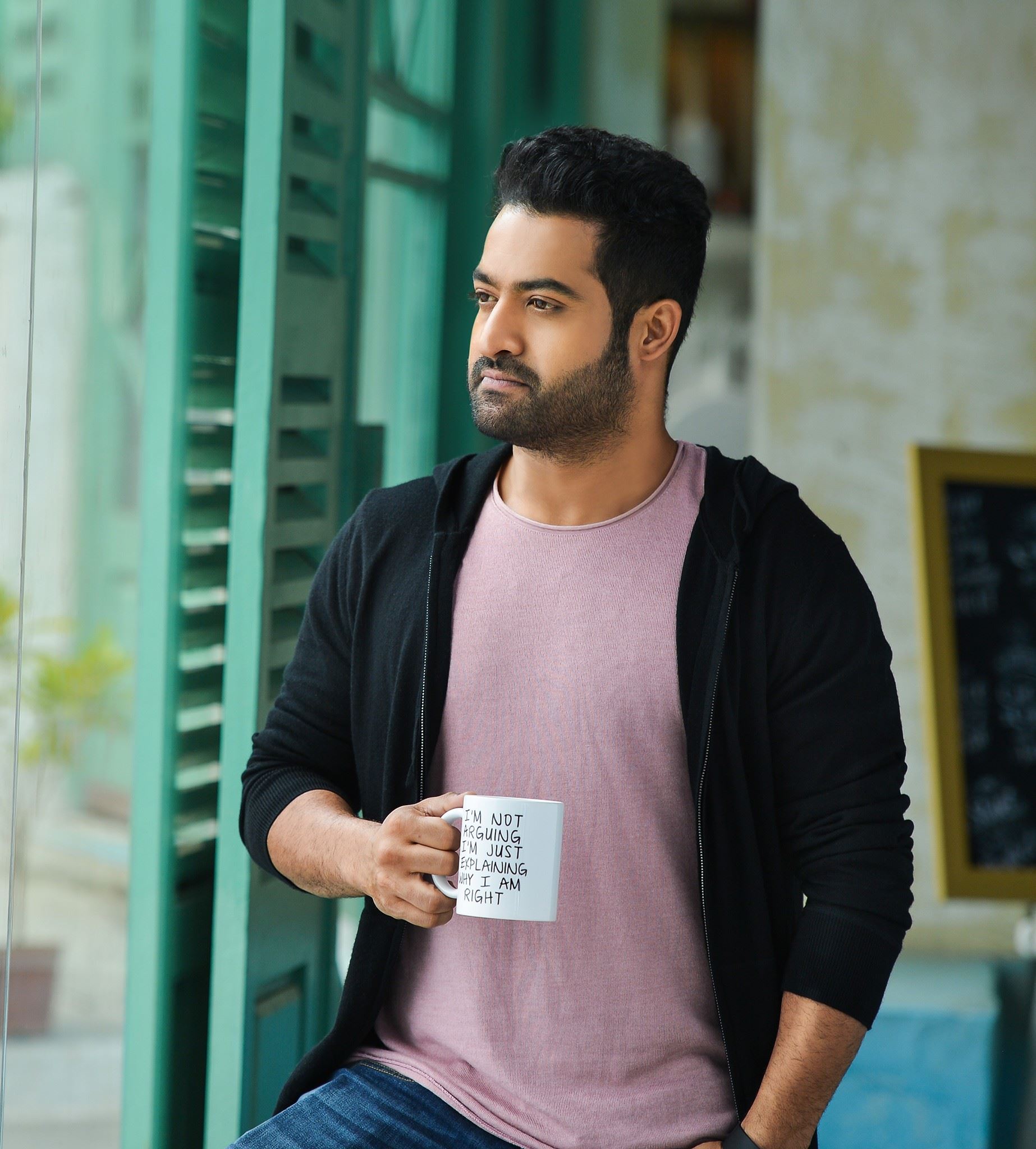 Jr Ntr Latest Stylish Look Ultra Hd New Photos Images - Aravinda Sametha Veera Raghava - HD Wallpaper 