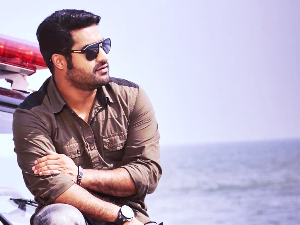 Jr Ntr Sitting - HD Wallpaper 