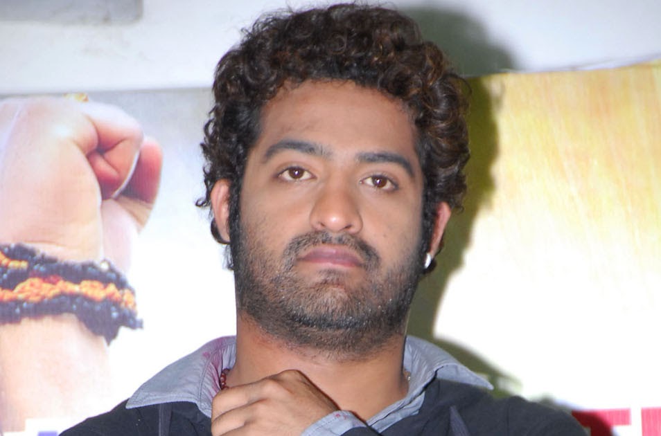 Ntr With Allu Arjun And Ram Charan - HD Wallpaper 