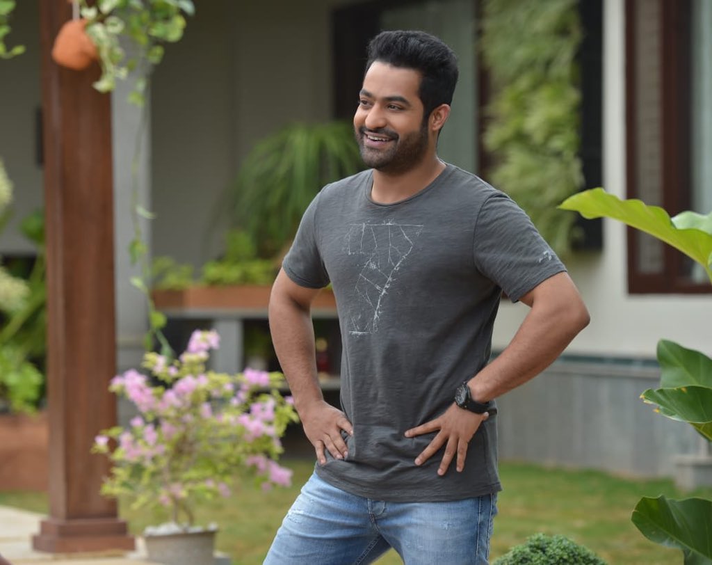 Jr Ntr In Aravinda Sametha Veera Raghava - HD Wallpaper 