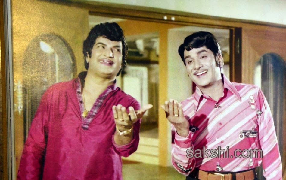 Holi - HD Wallpaper 