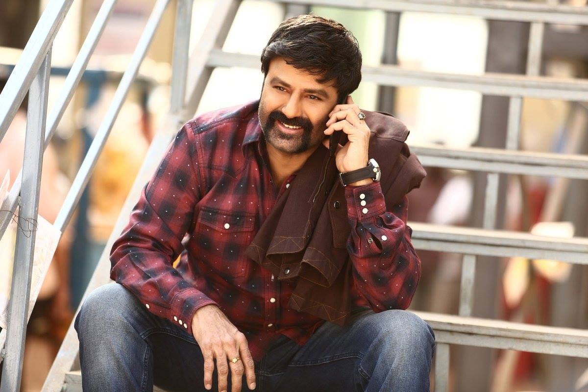 Balakrishna New Paisa Vasool Movie Latest Stylish Ultra - Balakrishna In Paisa Vasool - HD Wallpaper 