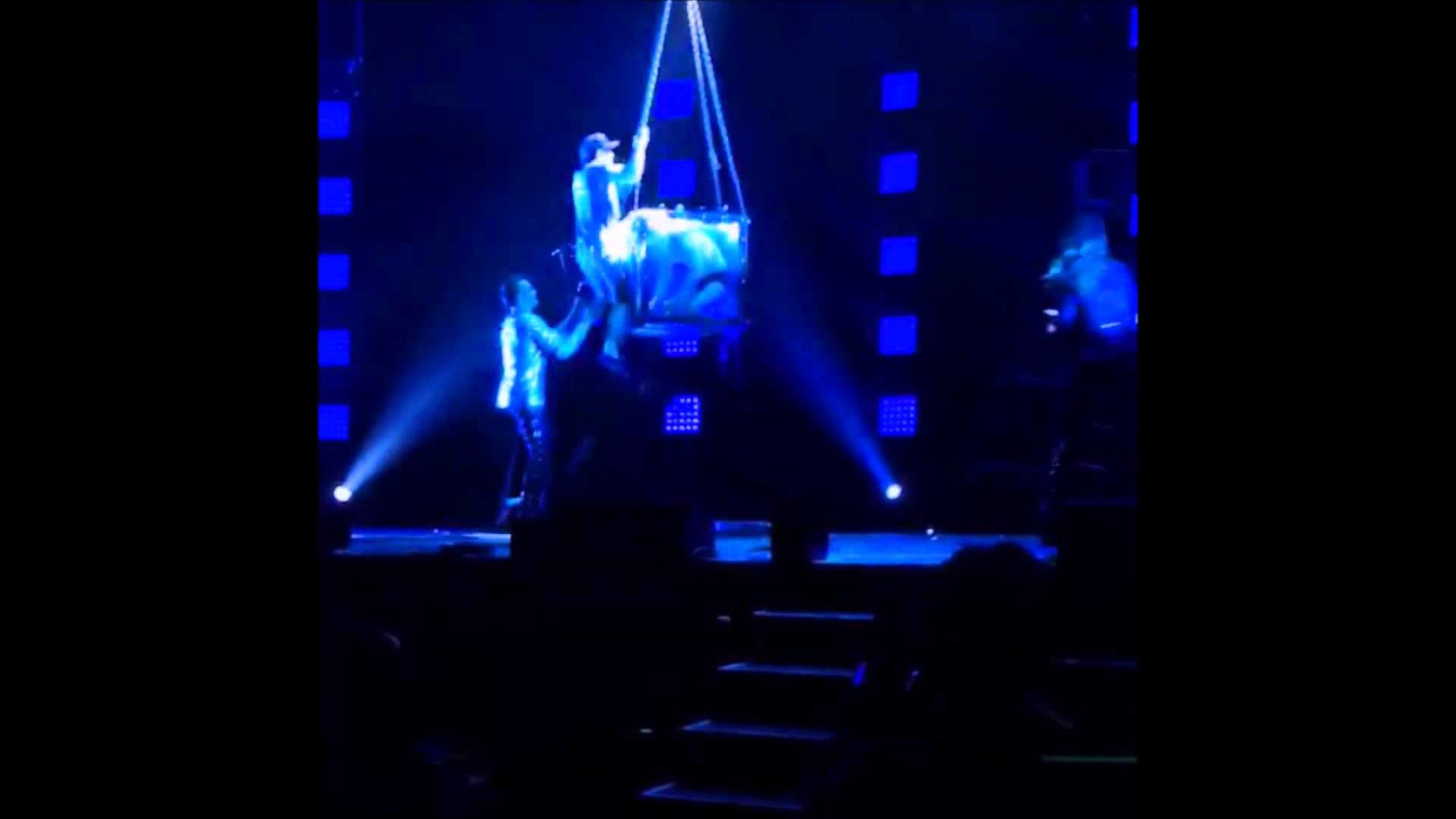 Spencer Horsman Nearly Drowns Criss Angel Supernaturalists - Stage - HD Wallpaper 