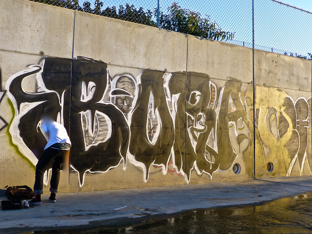 Borat Graffiti - HD Wallpaper 