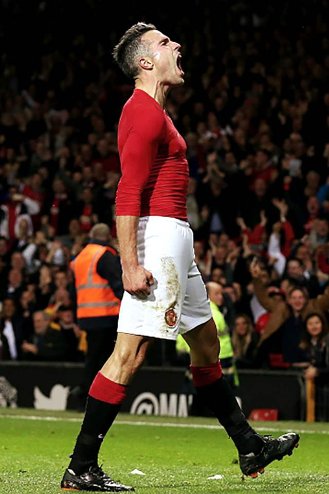 Manchester United Players Wallpaper - Robin Van Persie Vs Chelsea - 640x960 Wallpaper Manchester United Players Wallpaper - Robin Van Persie Vs Chelsea - 640x960 Wallpaper