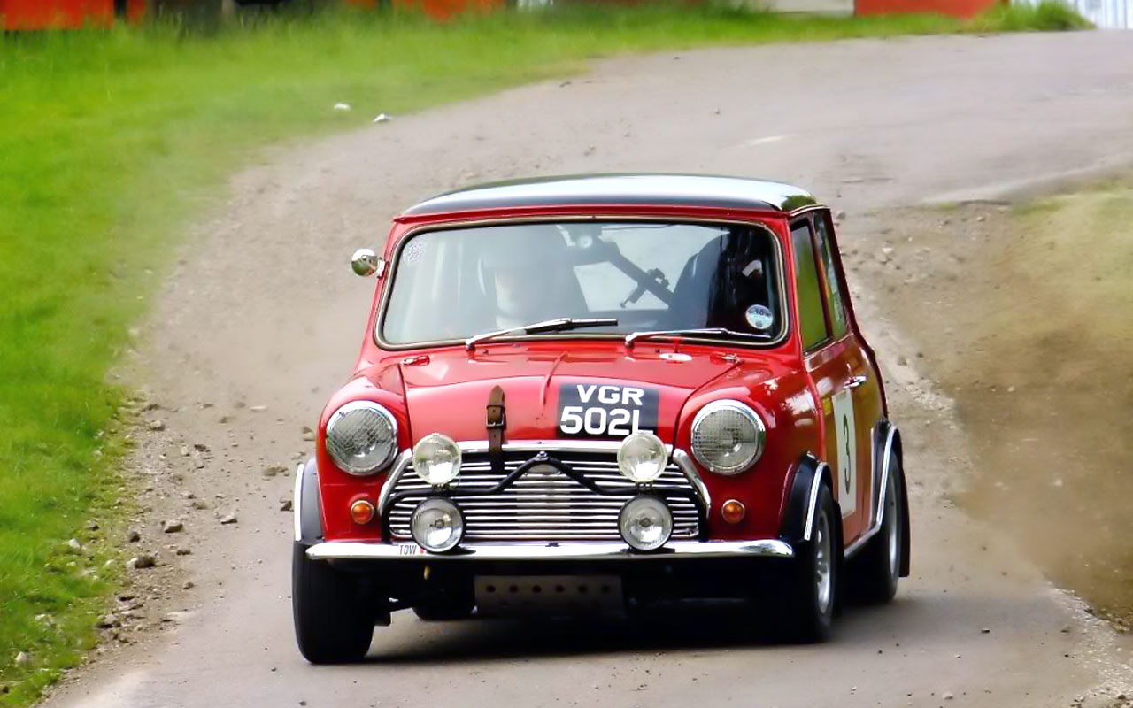 Mini Cooper Classic Cars - HD Wallpaper 