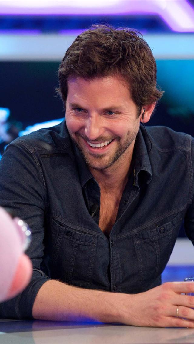 Bradley Cooper Limitless - HD Wallpaper 