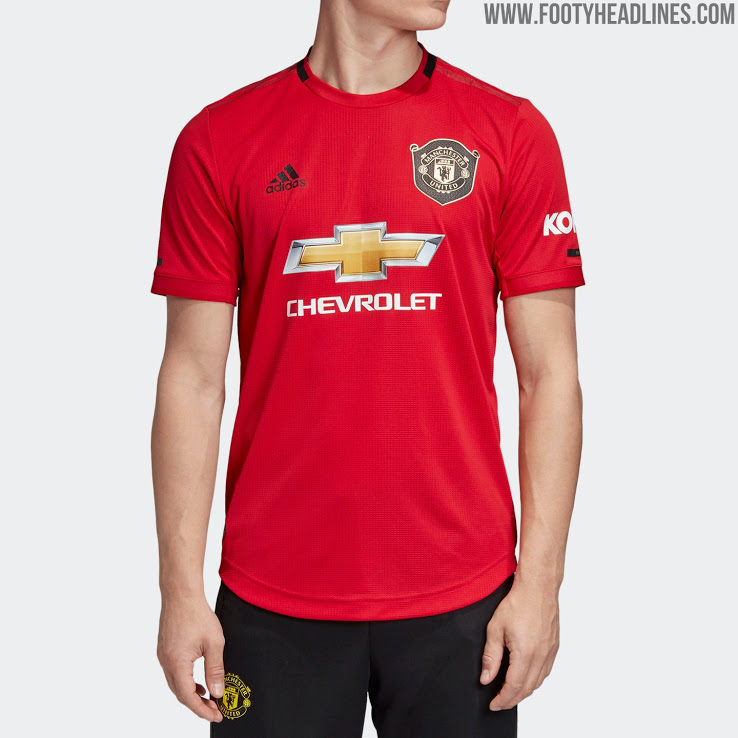 Manchester United Latest Jersey - HD Wallpaper 