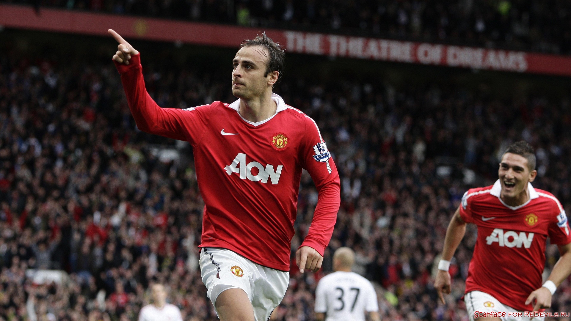 Scarface Manchester United 628694 Wallpaper Wallpaper - Dimitar Berbatov Manchester United 2010 - HD Wallpaper 