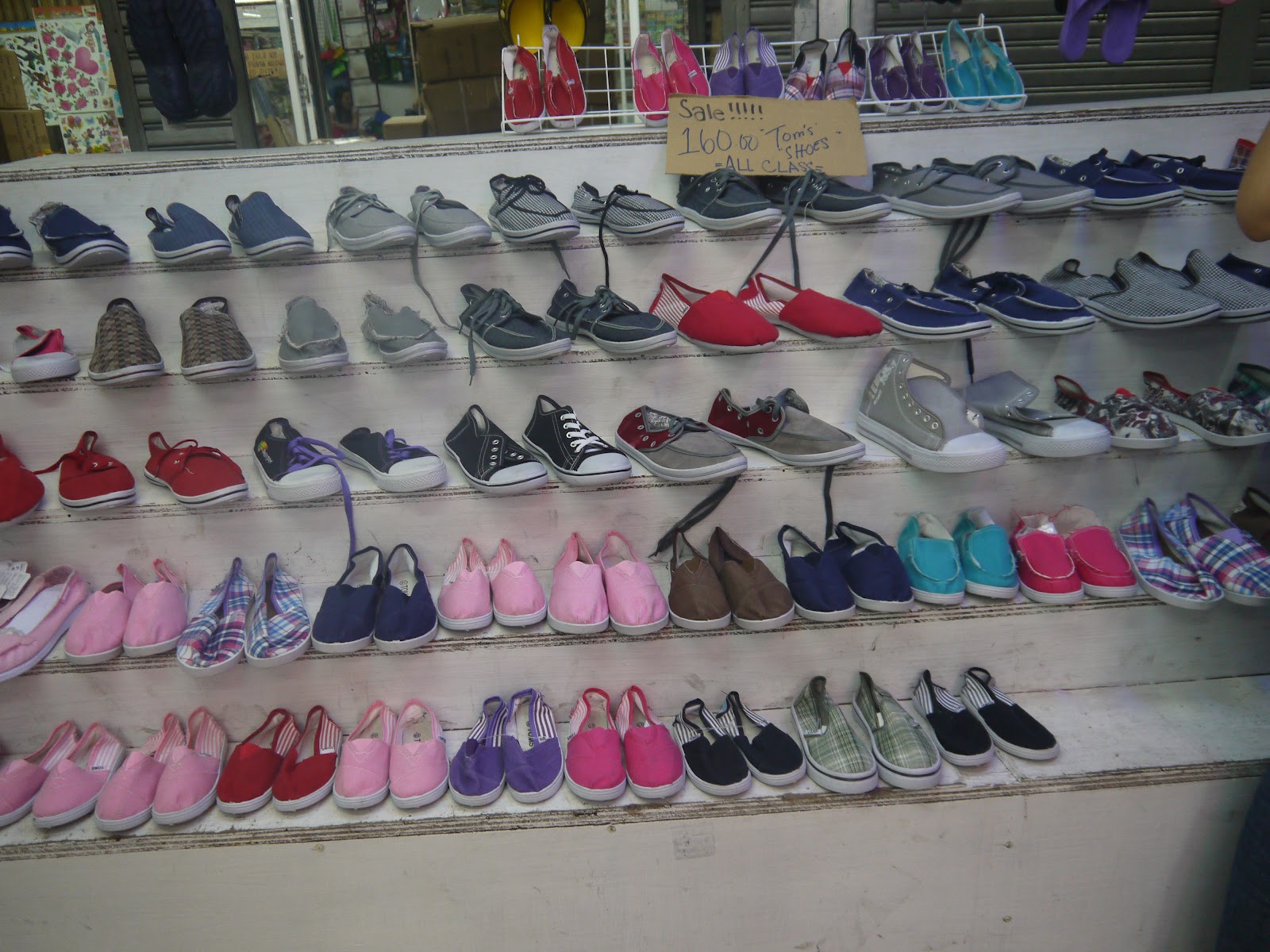 Shoe Store - HD Wallpaper 