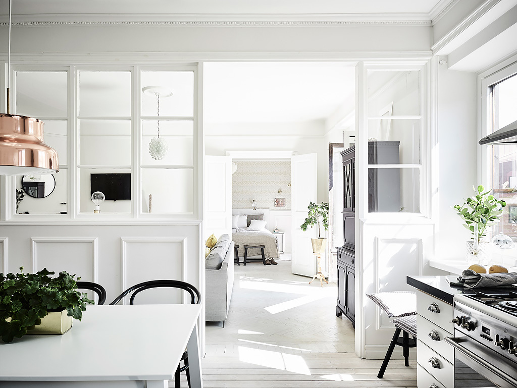 Una Parete Divisoria In Vetro - Kitchen - HD Wallpaper 