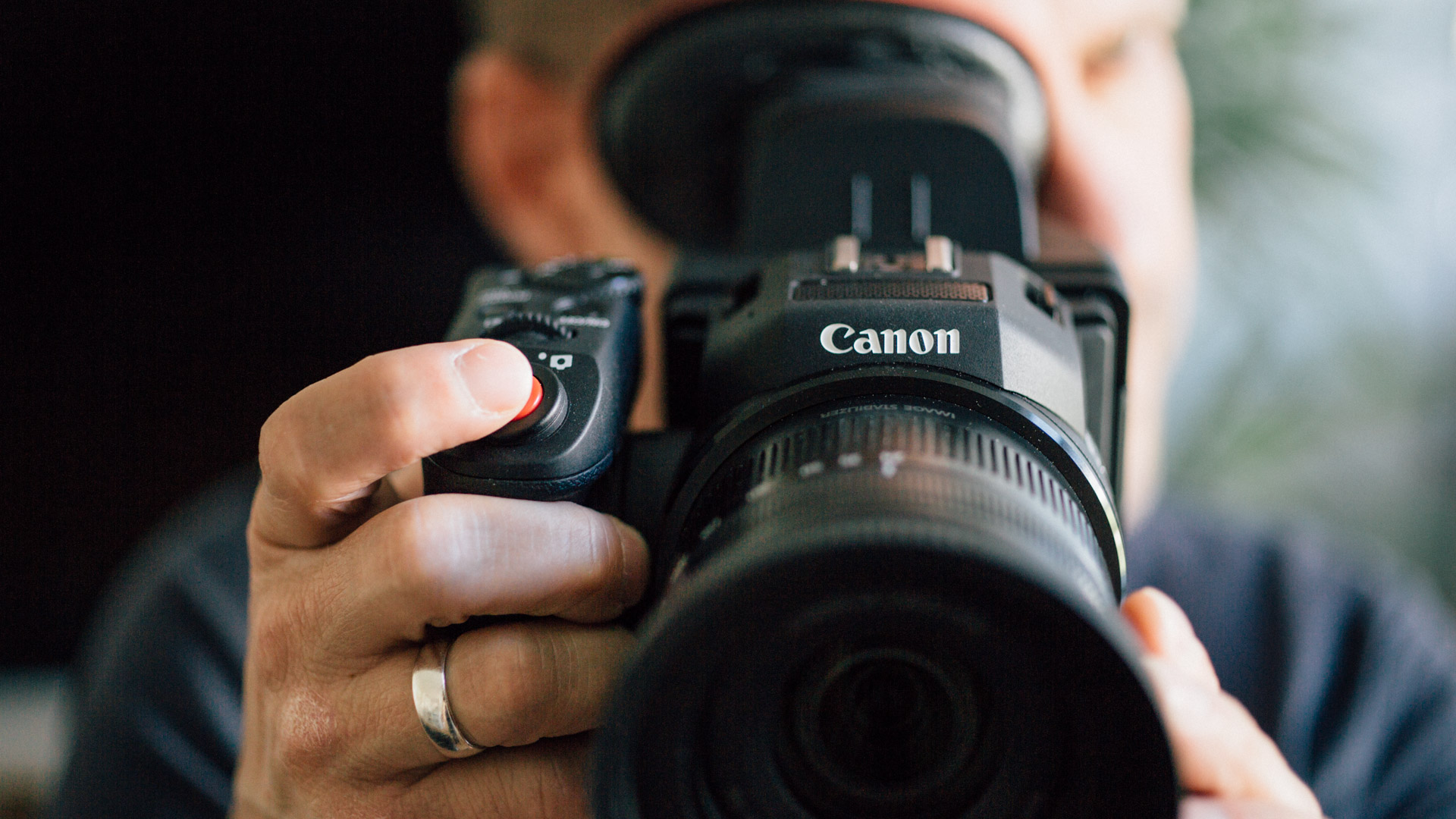 Canon Xc10 4k Professional Camcorder - HD Wallpaper 