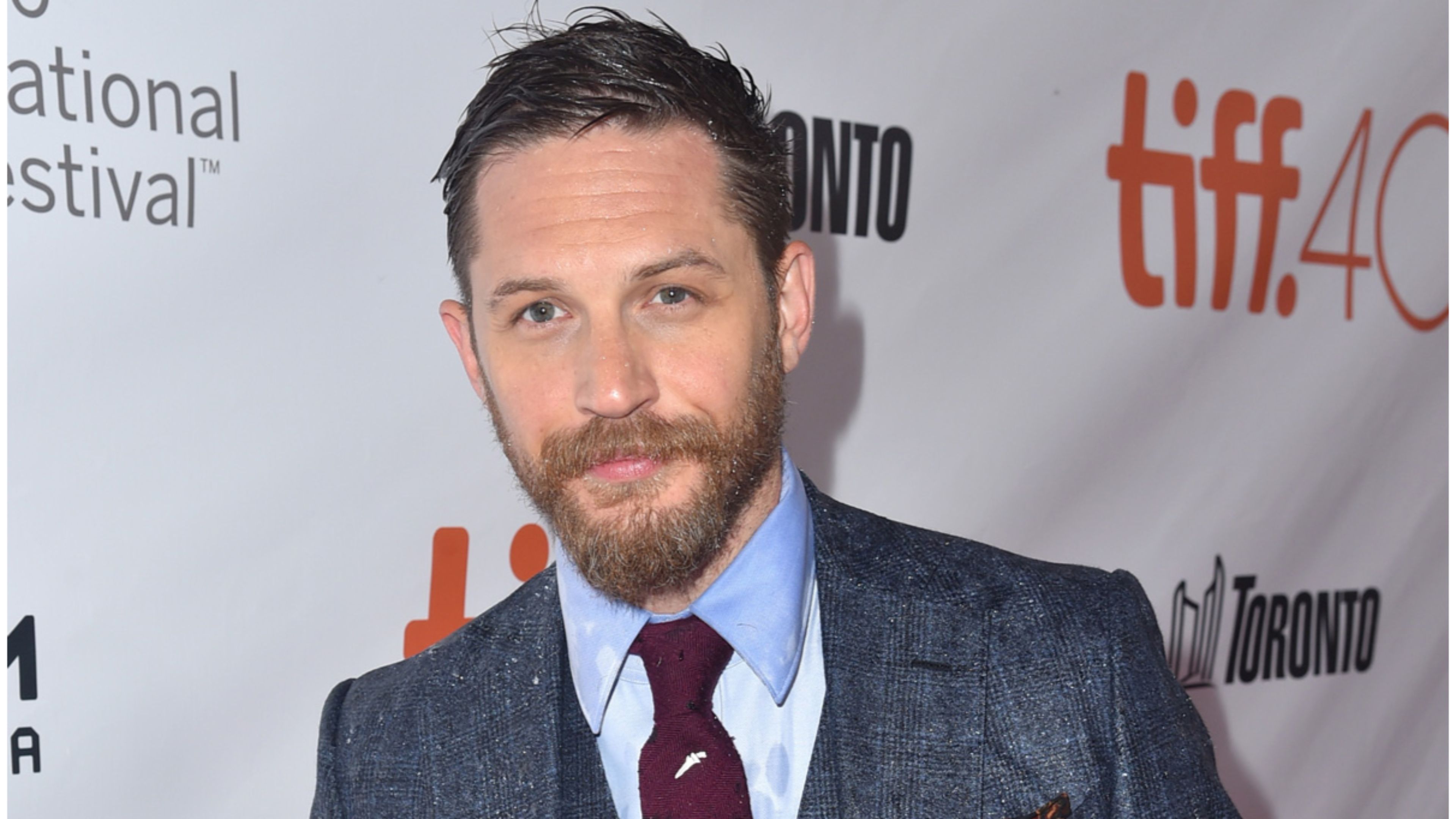Tom Hardy Hd Wallpapers - Tom Hardy Venom Vs Topher Grace - 3840x2160
