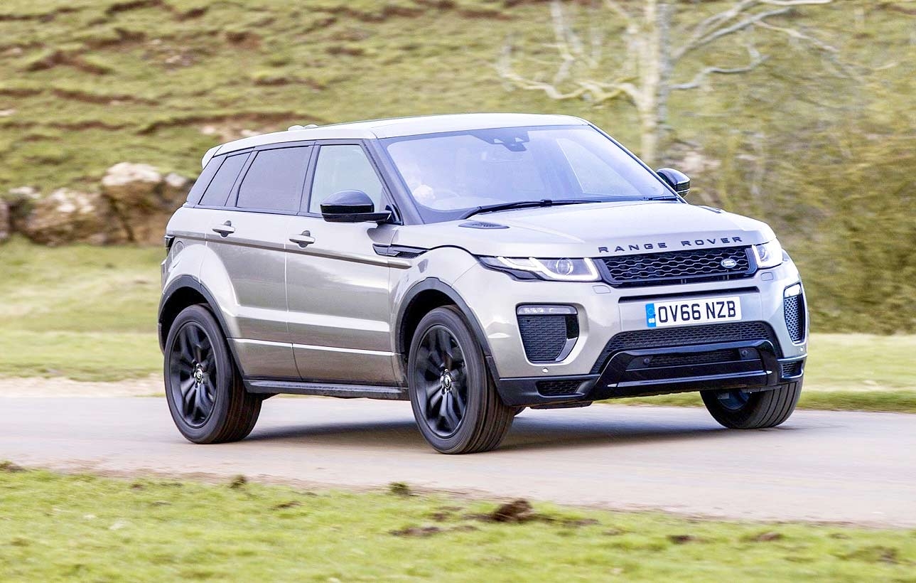 New 2019 Range Rover Evoque Rear High Resolution Wallpaper - HD Wallpaper 