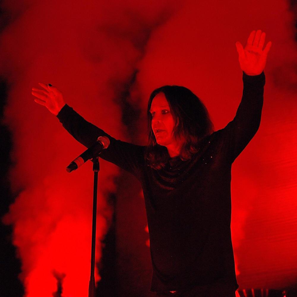 Ozzy Osbourne Rain Concert - HD Wallpaper 