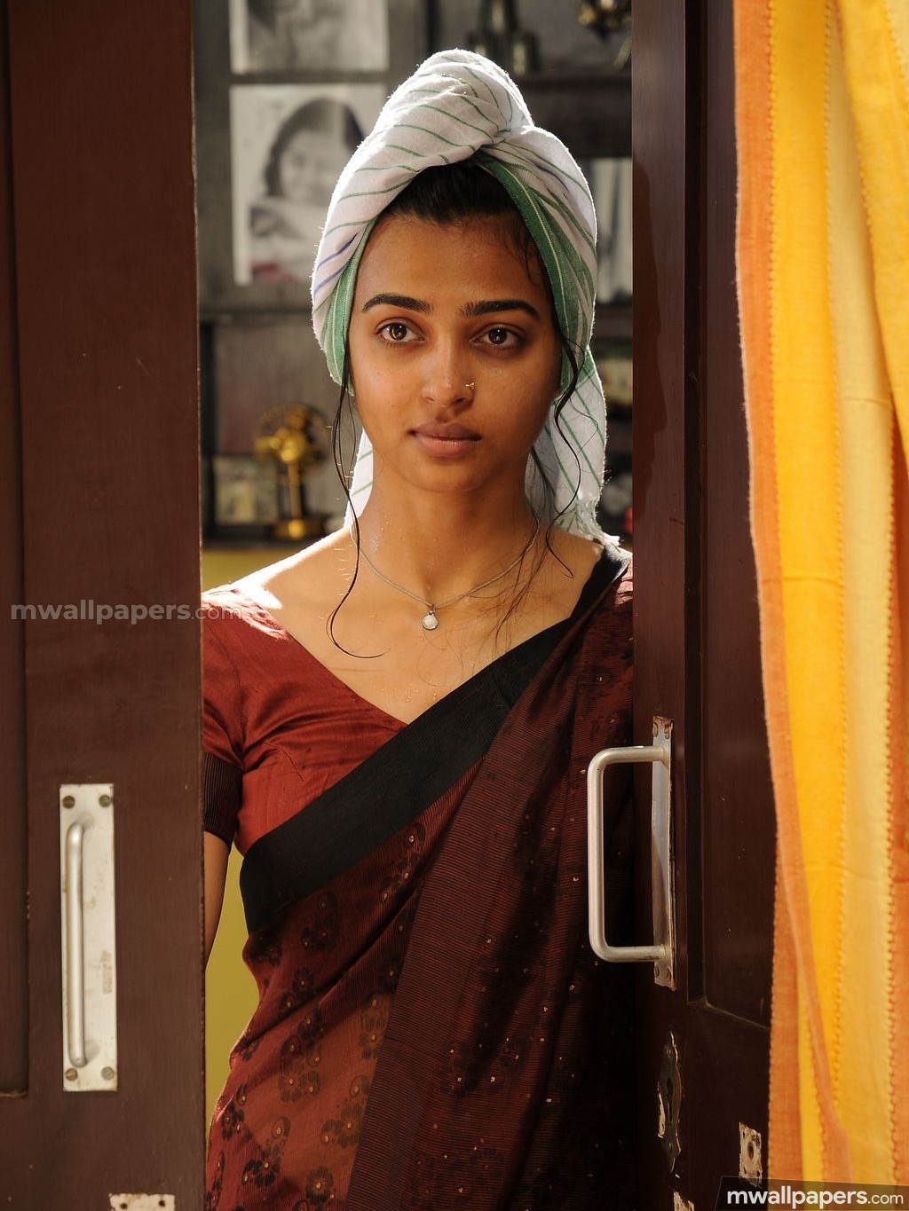 Radhika Apte Beautiful Hd Photoshoot Stills (24617) - HD Wallpaper 
