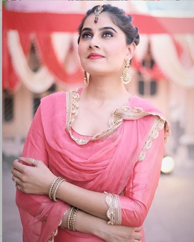 New Punjabi Models 2019 - 637x795 Wallpaper 
