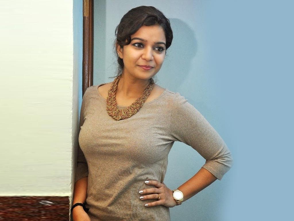 Swathi Reddy Hot Hd - HD Wallpaper 