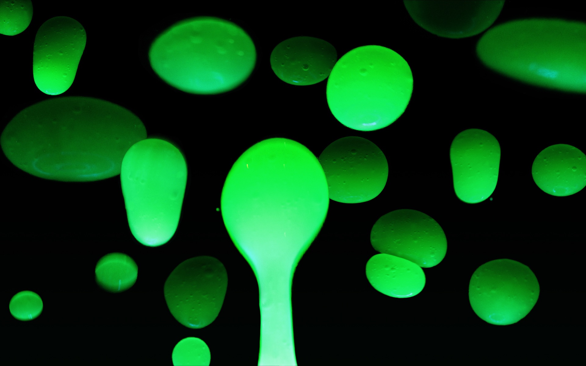 Lava Lamp Live Wallpaper - Green Lava Lamp Bubbles - HD Wallpaper 