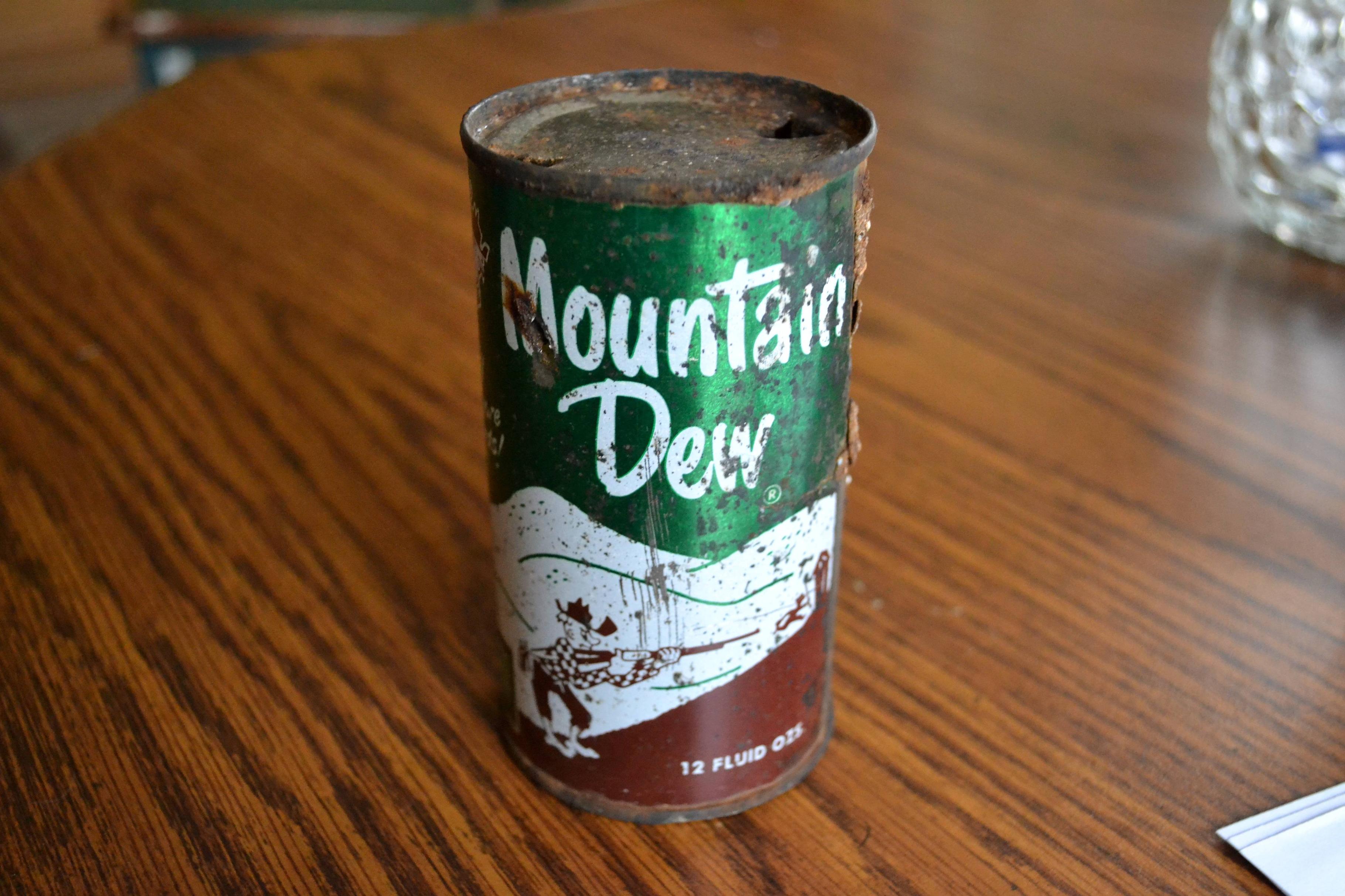 1950s Mountain Dew Can - HD Wallpaper 