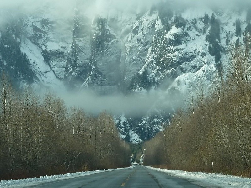 Road To Ice Mountain Wallpaper - Wallpaper - HD Wallpaper 