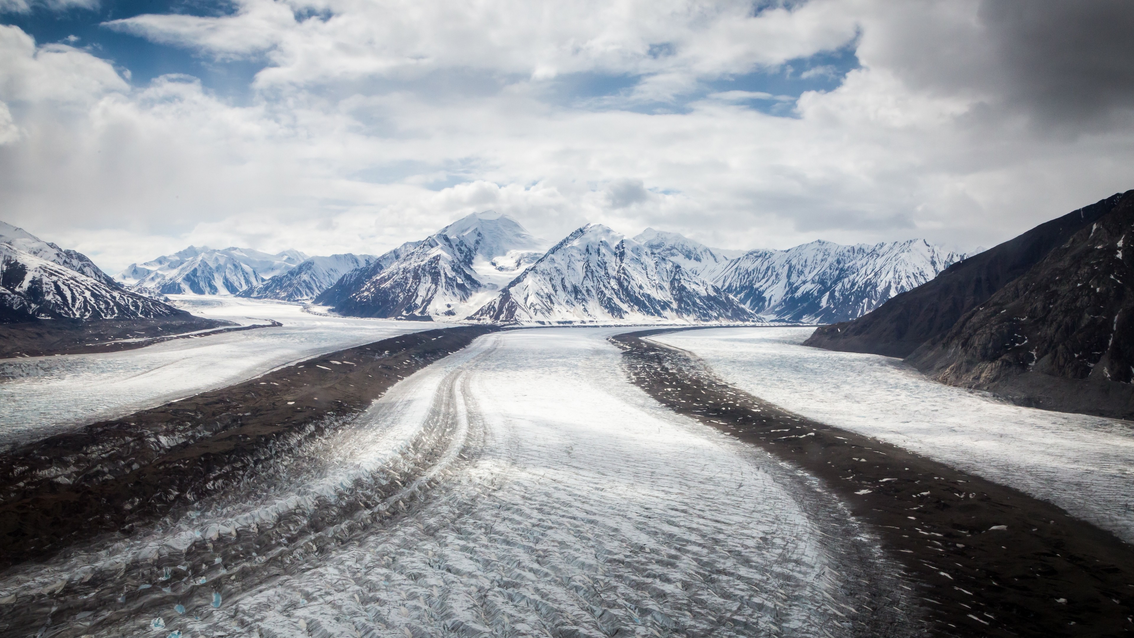 Winter Road Wallpaper 4k - HD Wallpaper 