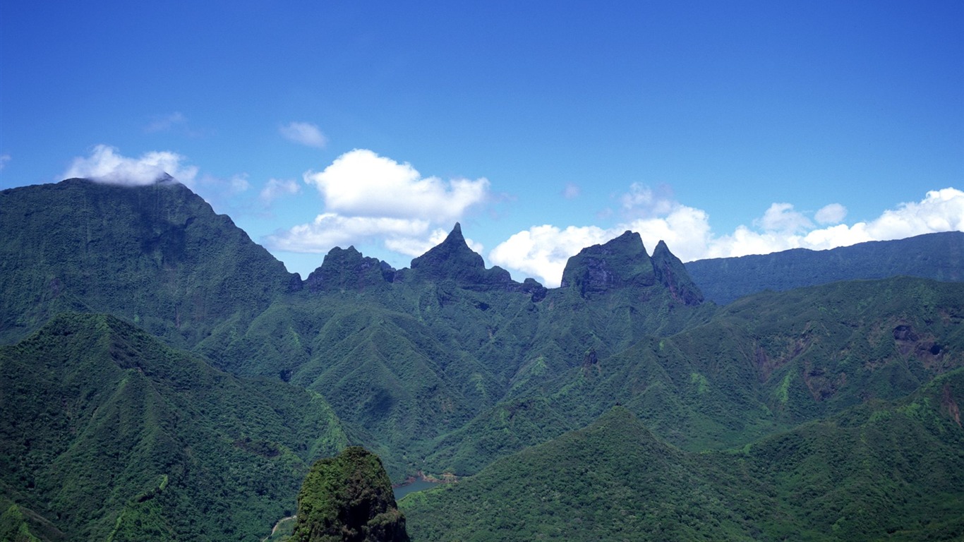 Tahiti Beautiful Mountains Wallpaper2011 - Summit - HD Wallpaper 
