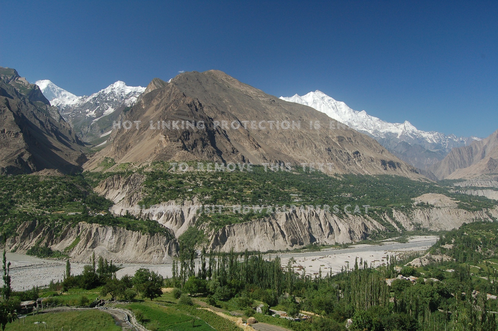 Beautiful Mountains Wallpapers Pakistan - Hunza Valley - HD Wallpaper 