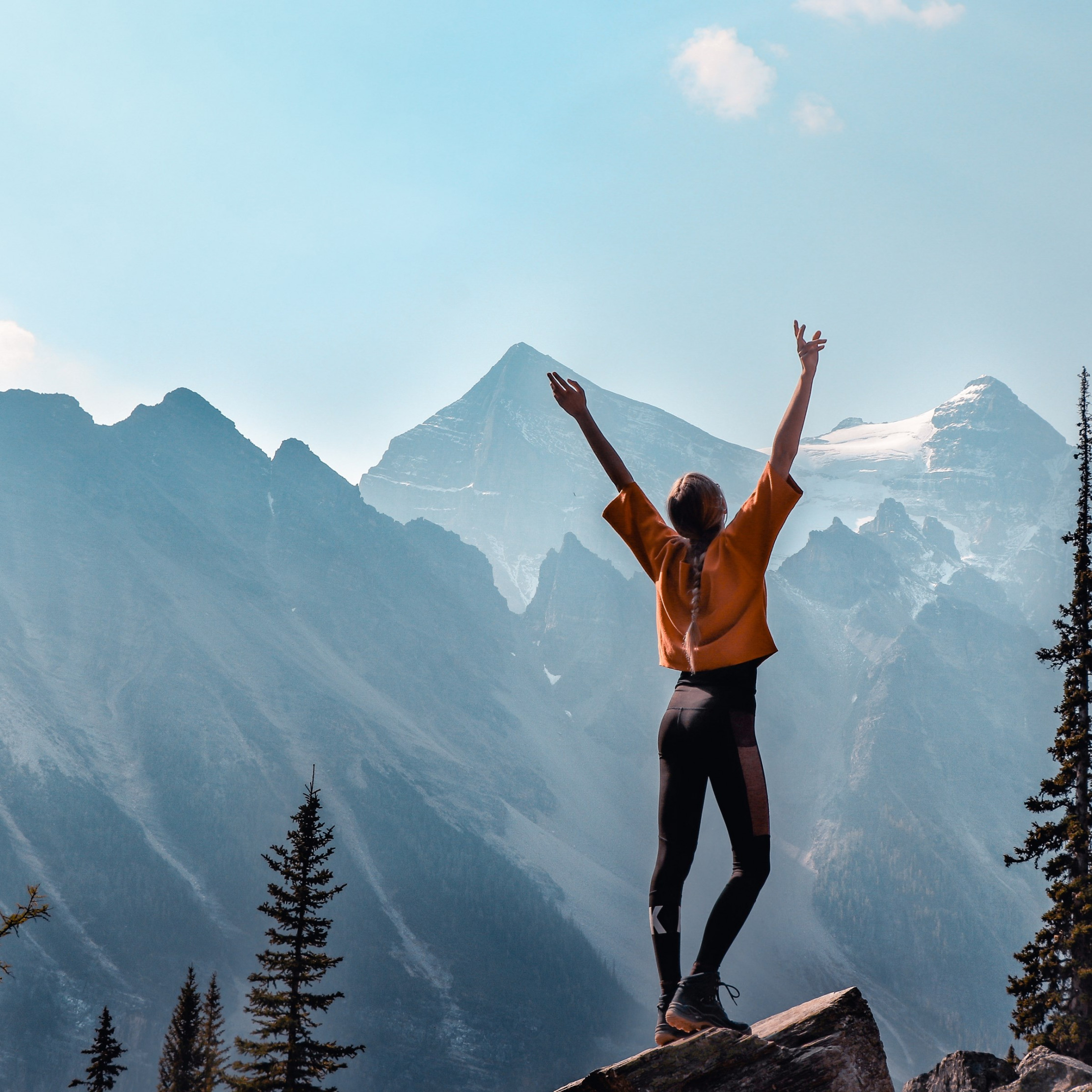 Landscape, Natural, Mountains, Girl, Canada Wallpaper - Girl Mountain - HD Wallpaper 