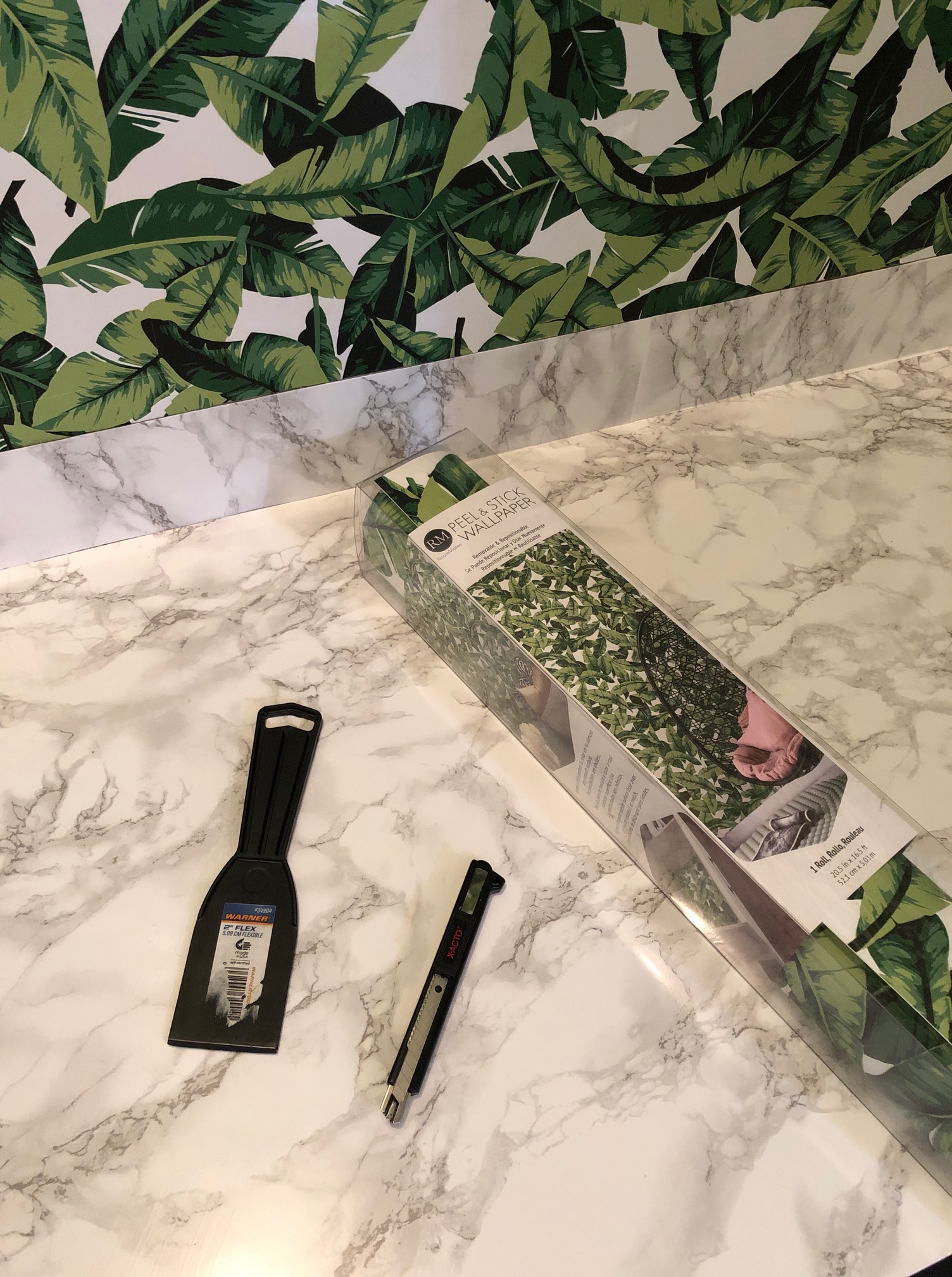 Img - Glass Bottle - HD Wallpaper 