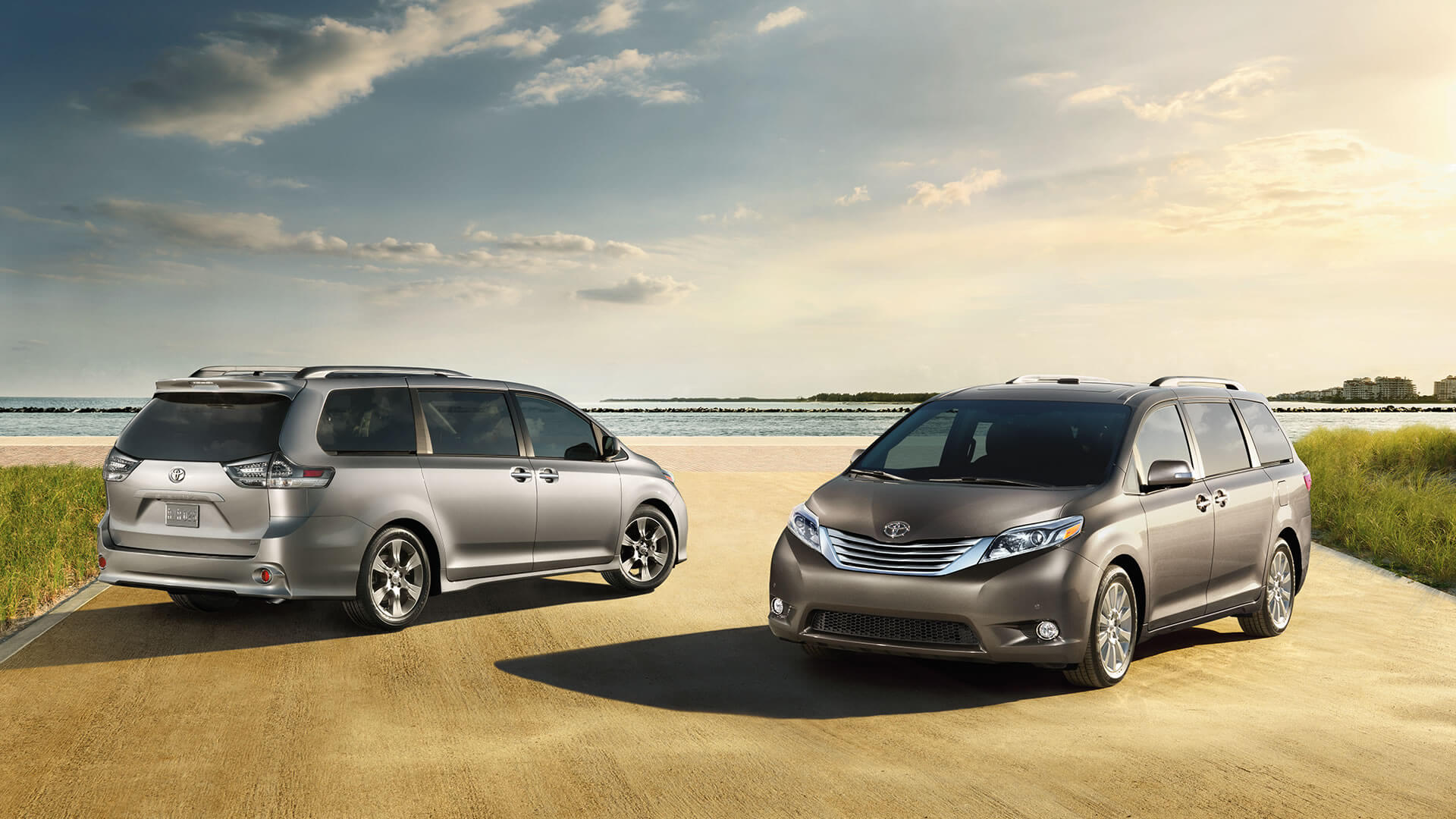 Toyota Sienna 2018 - HD Wallpaper 