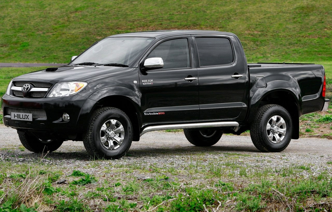 Toyota Hilux Invincible Limited Edition 2008 Wallpaper - HD Wallpaper 